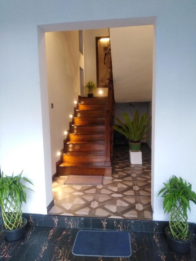Y&Y Residence Kandy Exterior photo